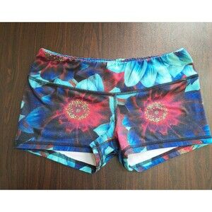 Fleo Shorts Size Large